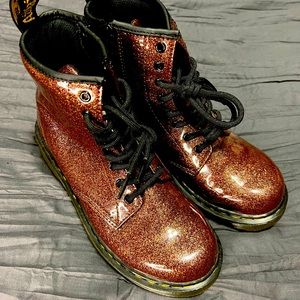 Dr martins perfect condition size 3.5 kids 5 women worn a few times